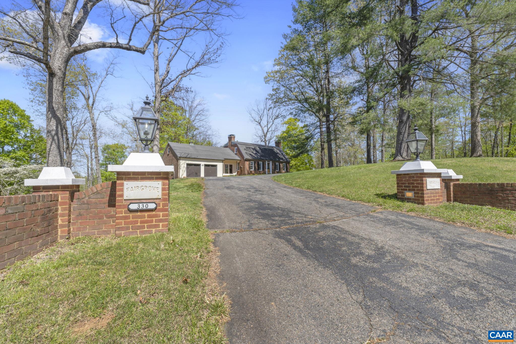 listing main picture