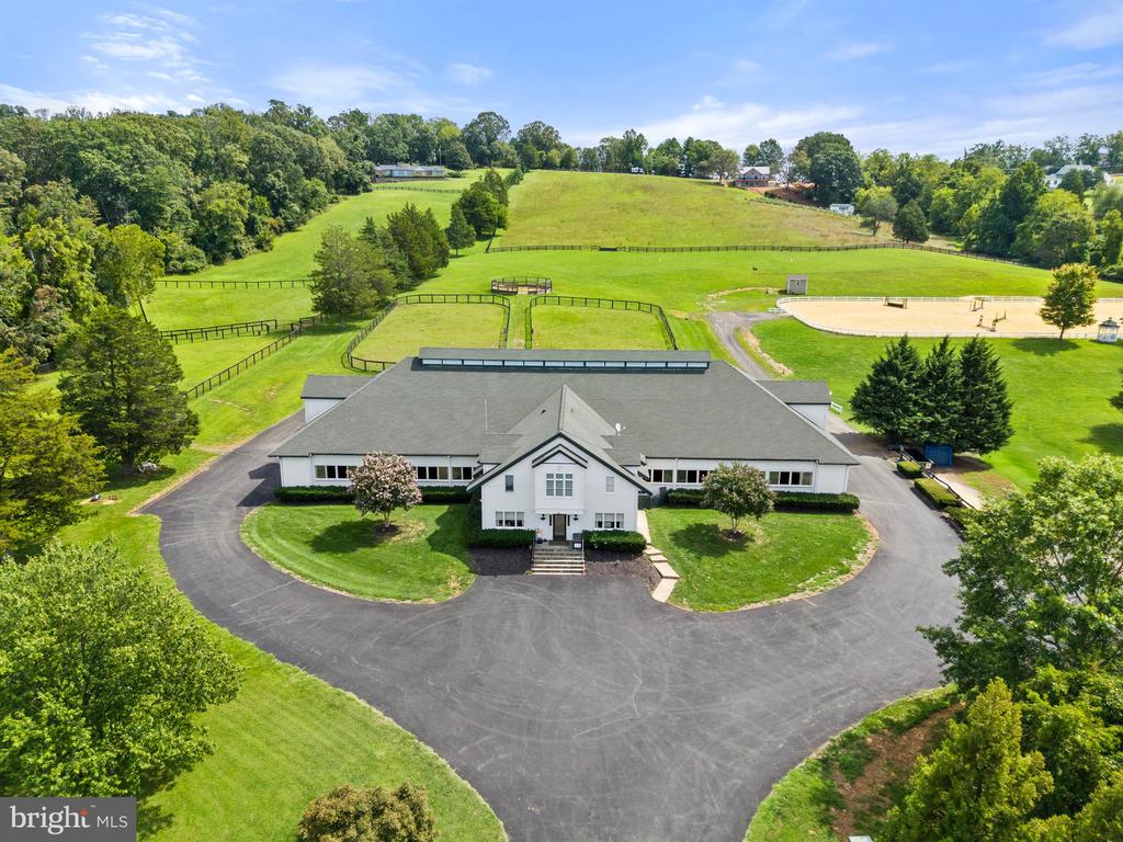 listing main picture