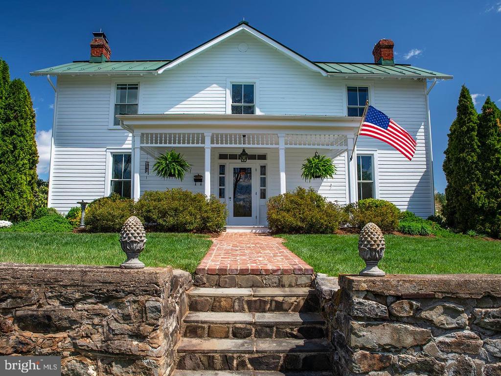 listing main picture