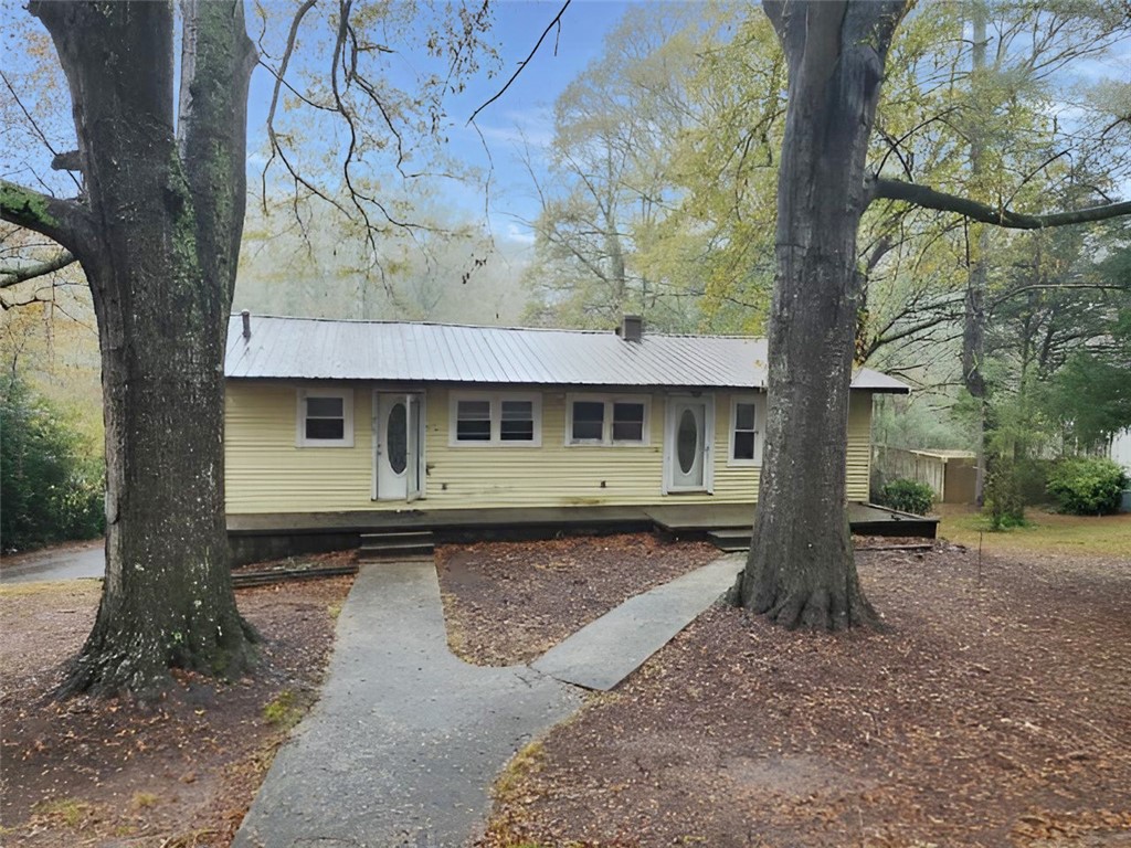 listing main picture