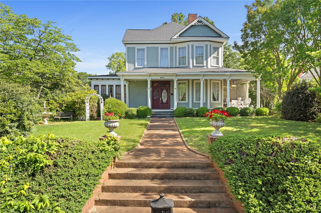 listing main picture