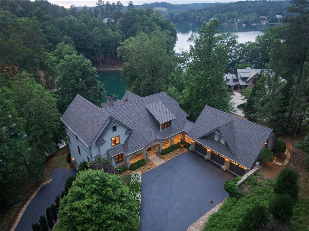 listing main picture