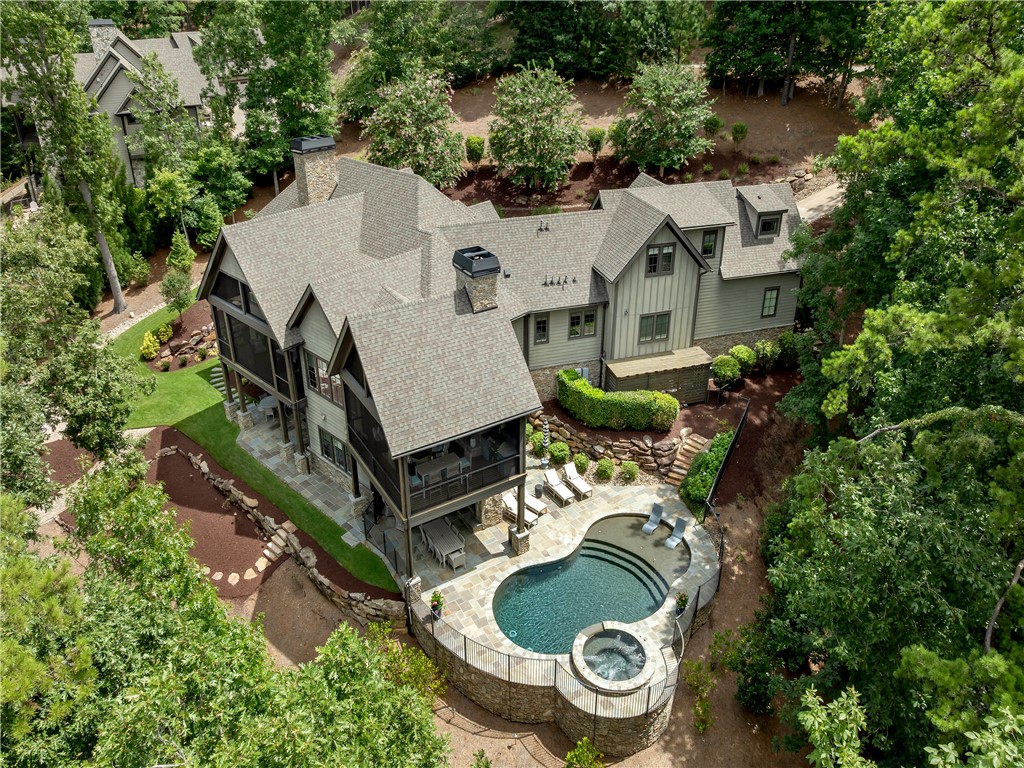 listing main picture