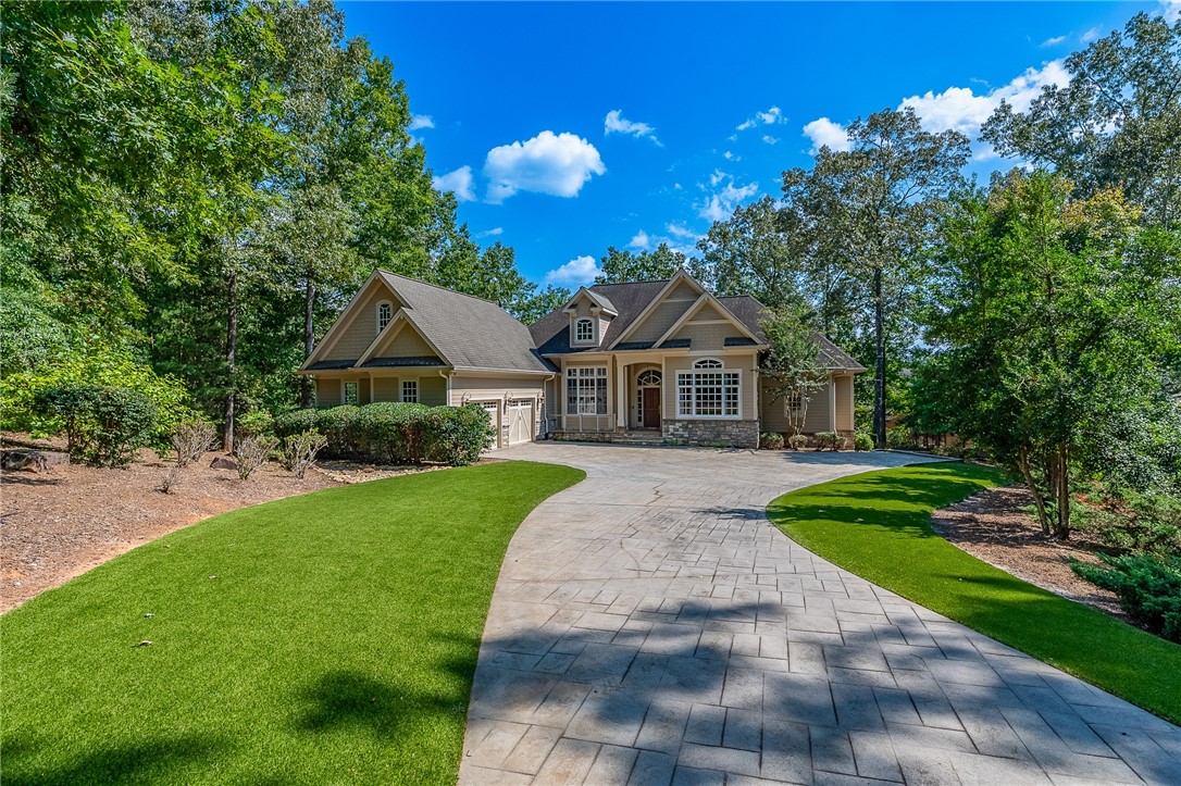 listing main picture