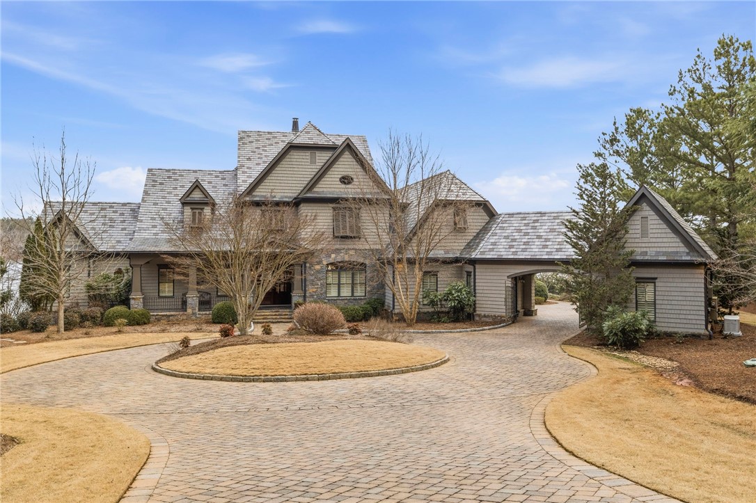 listing main picture