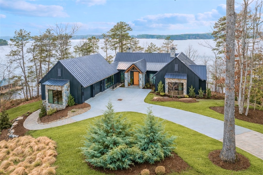 listing main picture