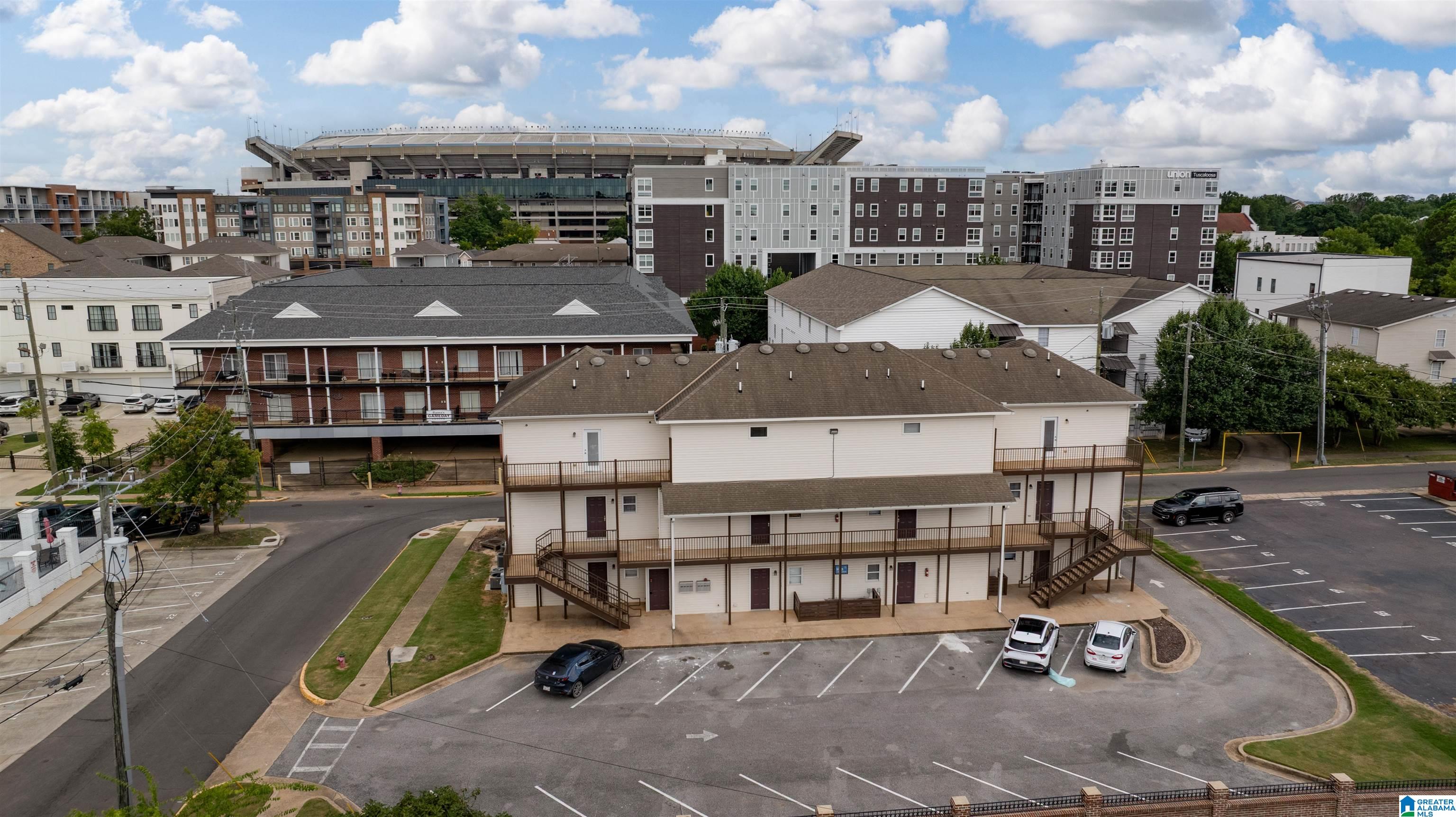 listing main picture