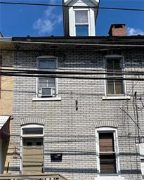 listing main picture
