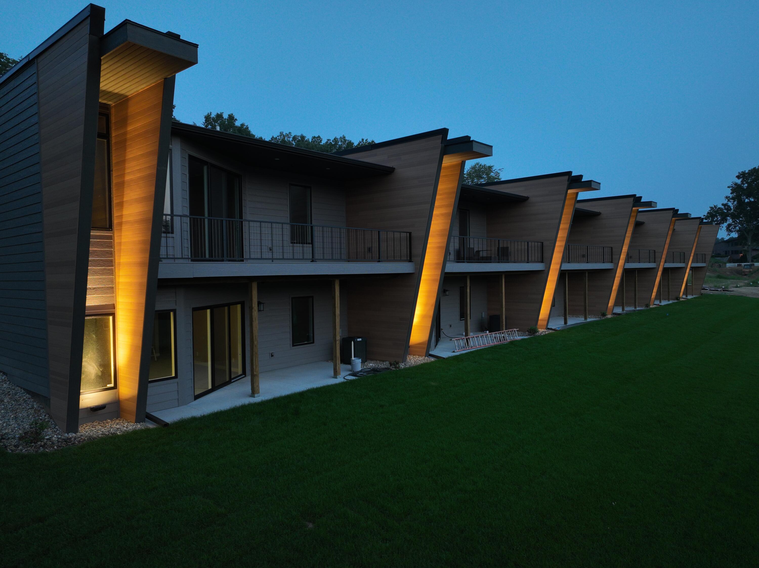 listing main picture