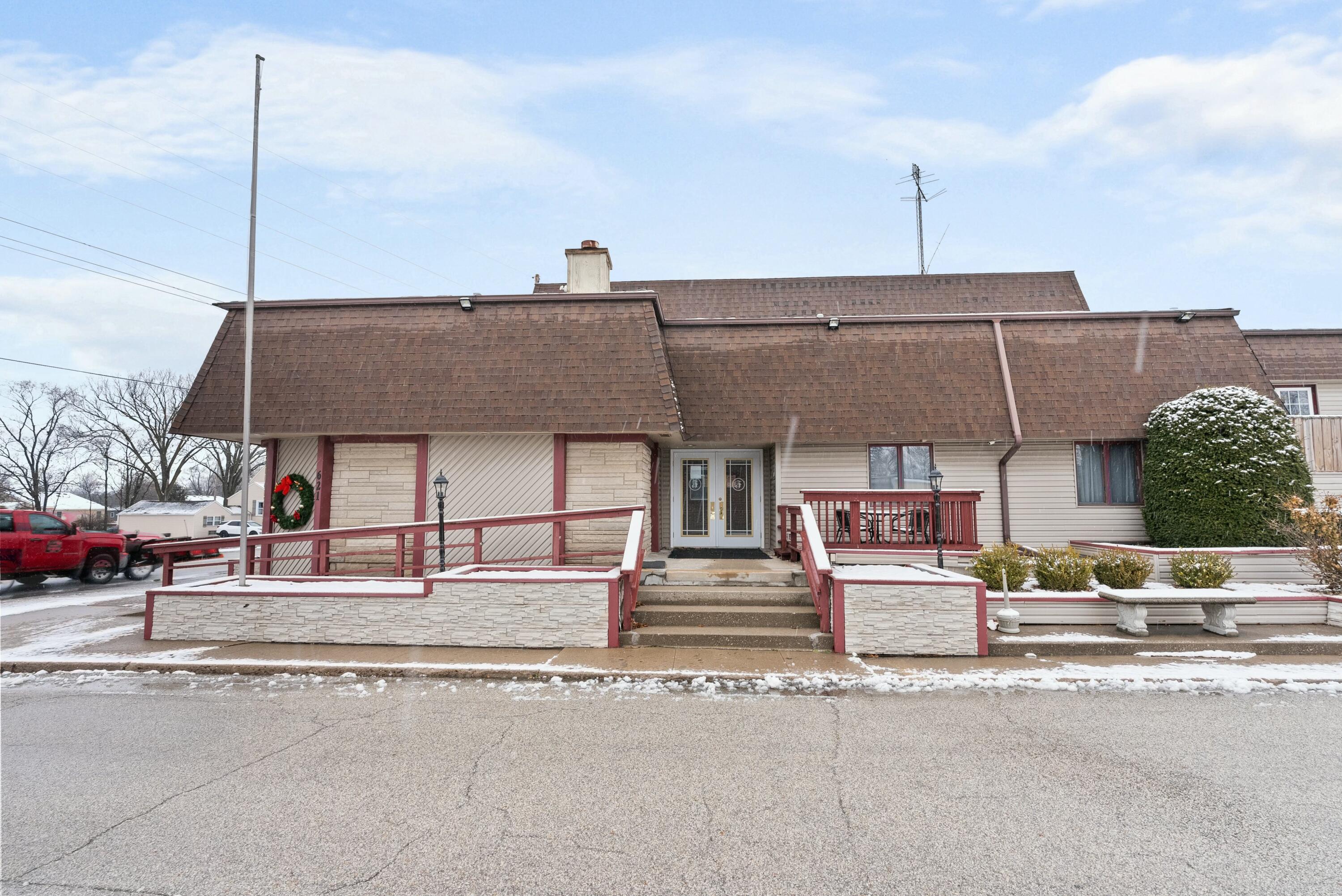 listing main picture