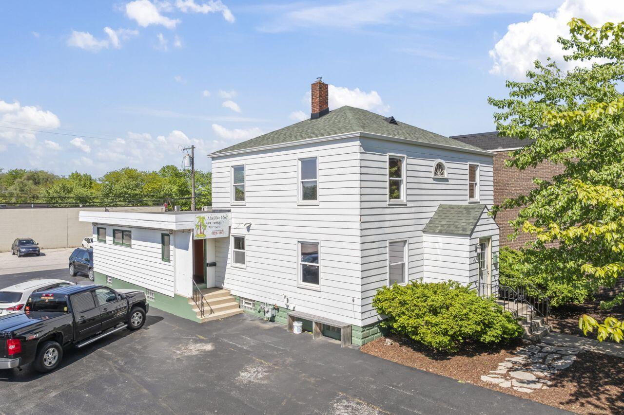 listing main picture