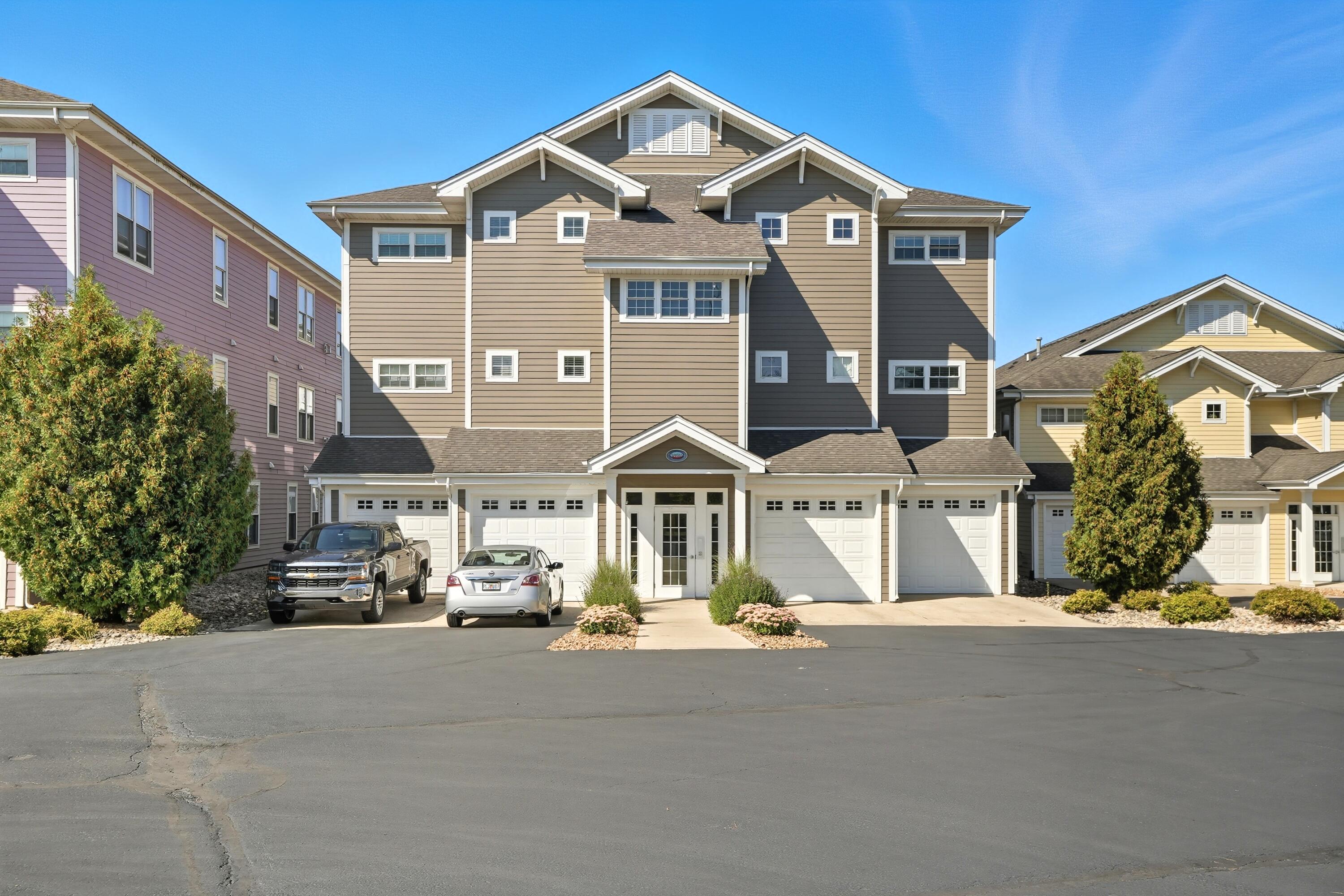 listing main picture