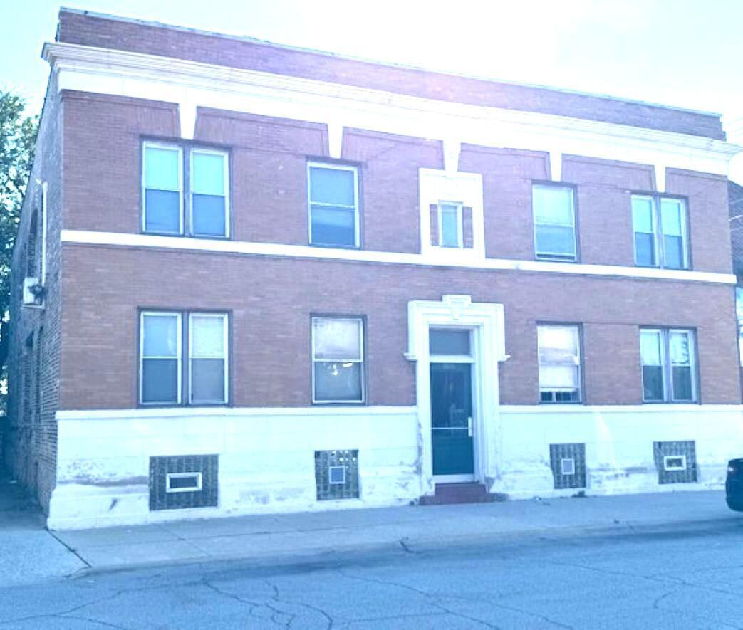 listing main picture