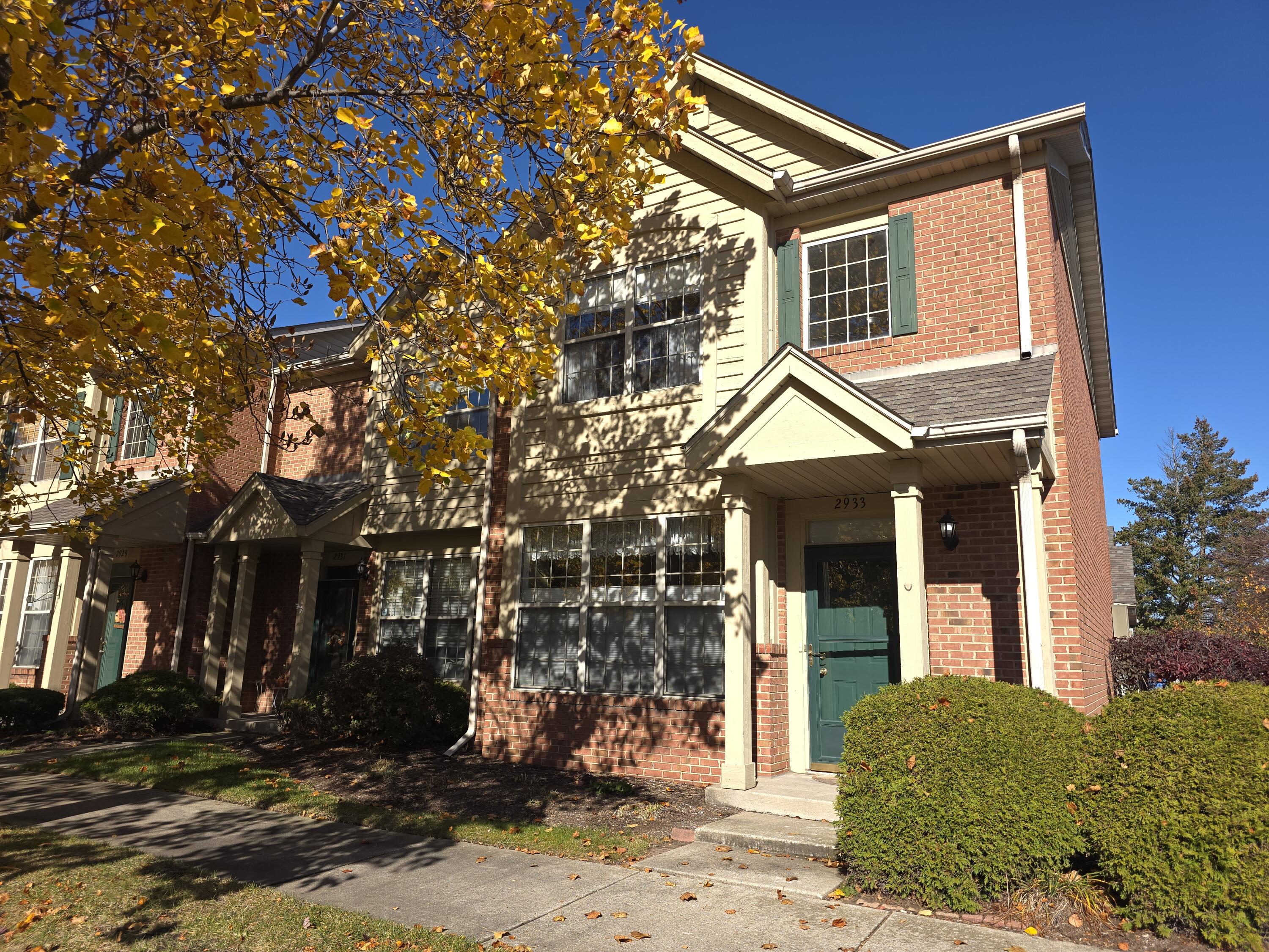 listing main picture